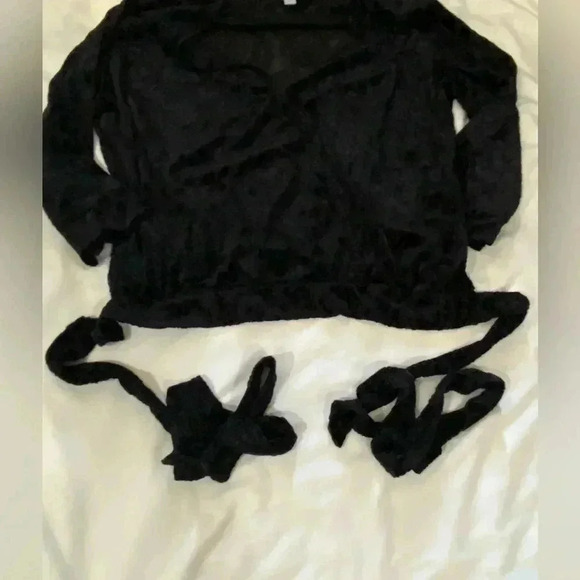 Veronica M baroque velvet black Vneck witchy whimsigoth 3/4 sleeves top blouse S - Picture 10 of 12